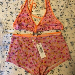 NWT 2024 Frankies bikinis Queens Bath print- Basket Booty Short and Diana Halter